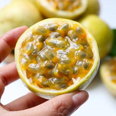 黄金百香果广西钦蜜9号当季水果鸡蛋果番西莲5斤一件代发甜酸多汁