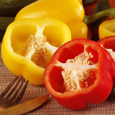 精品彩椒山东红黄彩椒甜椒五彩灯笼椒水果辣椒菜椒生吃