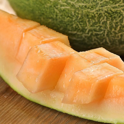 正宗海南哈密瓜9斤西州蜜瓜当季新鲜水果网纹瓜现摘现发整箱包邮