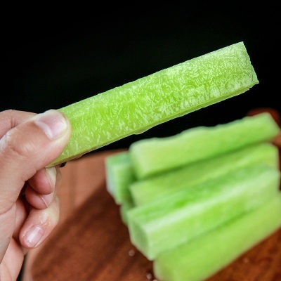 山东潍坊水果萝卜现挖现发新鲜甜脆即食青皮绿色萝卜特批发