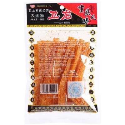 卫龙辣条102g大面筋大辣棒透明老包装网红校园零食休闲食品批发