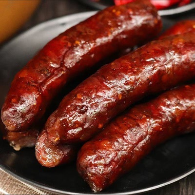 川味麻辣五香香肠腊肠腊肉正宗烟熏农家自制重庆特产零食小吃批发