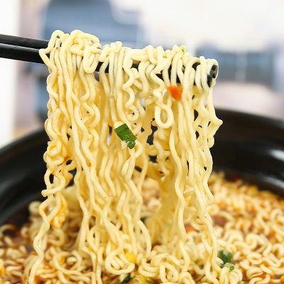 康师傅红烧牛肉面大食方便面大面饼泡面学生宿舍夜宵囤货整箱批发